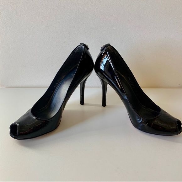 Stuart Weitzman Patent Leather Heels Size 8.5 - Picture 3 of 5